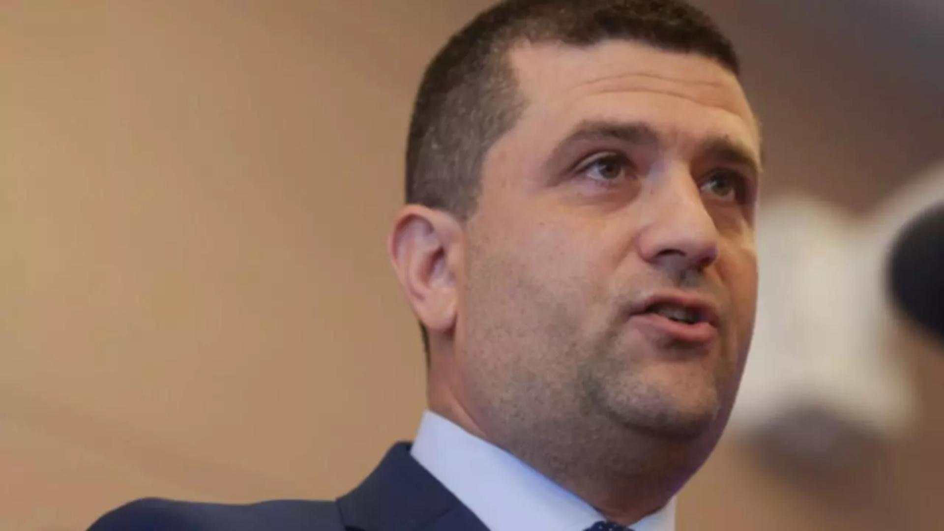 deputatul AUR Fabian Radu atac la ministrul Apararii