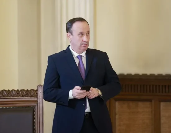 Câciu: Fiecare român, mai dator cu 1.800 de euro în 15 luni. Cât s-a împrumutat România