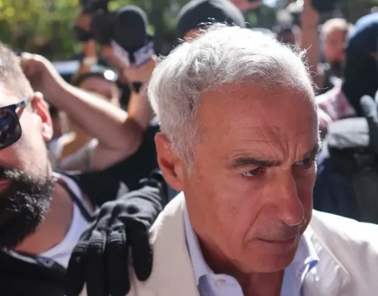Călin Georgescu și Ionel Rusen, reținuți 24 de ore. Sunt vizați de înșelăciune