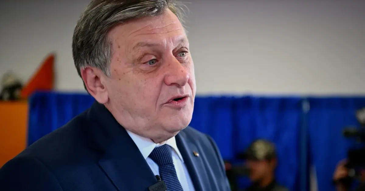 Crin Antonescu despre scandalul privind SUA: Este o făcătură, vor un guvern antiamerican 1 Crin Antonescu despre scandalul privind SUA: Este o făcătură, vor un guvern antiamerican