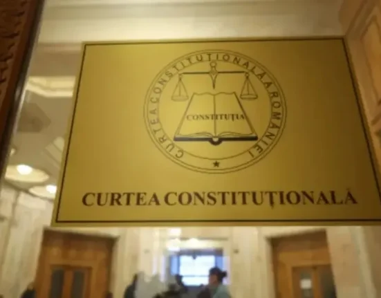 Fost judecător CCR: anticipatele nu-s soluție; Nicușor Dan nu poate dizolva Parlamentul