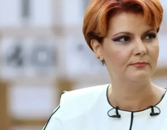 Lia Vasilescu: „Haștagiștii mă învinovățesc dacă nu trece Guvernul”