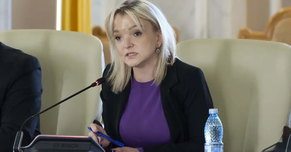 Lidia Vadim, la 11 ani de la moartea tatălui: Ar fi luat poziție acum 1 Lidia Vadim, la 11 ani de la moartea tatălui: Ar fi luat poziție acum