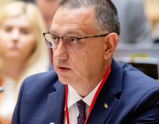 Mihai Fifor: „Mai bine anticipate decât să votăm împotriva românilor”