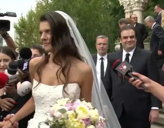 Nuntă în politică: Ministrul Finanțelor s-a căsătorit cu Maria Mihali