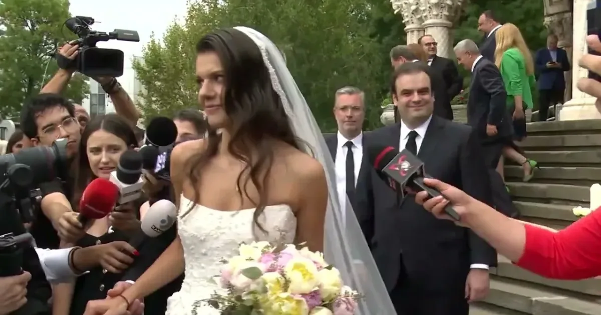 Nuntă în politică: Ministrul Finanțelor s-a căsătorit cu Maria Mihali 1 Nuntă în politică: Ministrul Finanțelor s-a căsătorit cu Maria Mihali