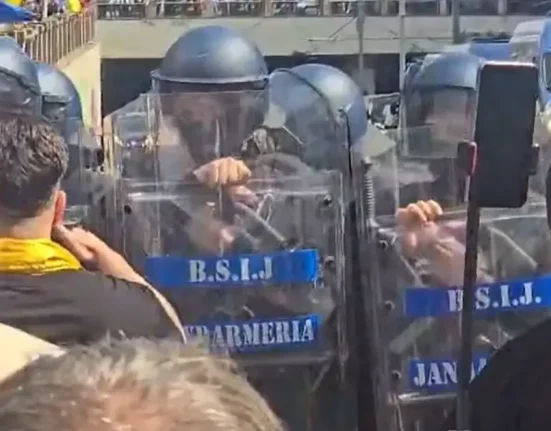 Predoiu, reacție dură după protestul din Piața Victoriei: Violența nu poate fi acceptată