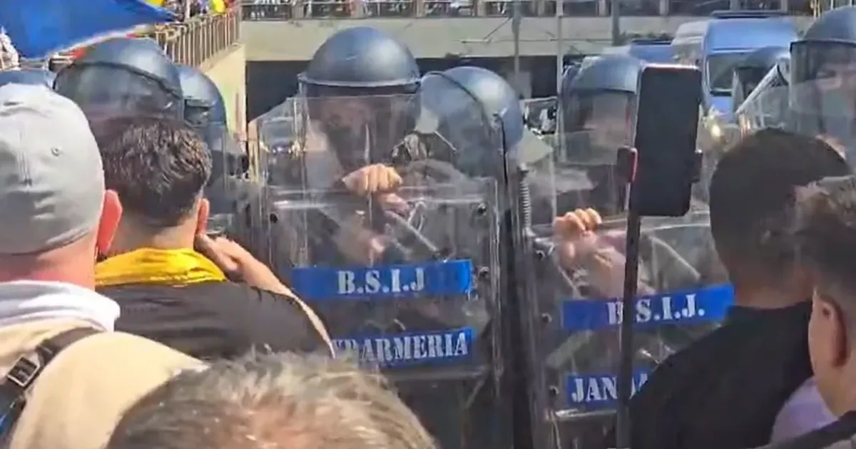 Predoiu, reacție dură după protestul din Piața Victoriei: Violența nu poate fi acceptată 1 Predoiu, reacție dură după protestul din Piața Victoriei: Violența nu poate fi acceptată