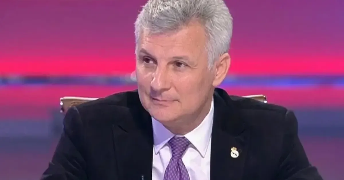 PSD vrea uniforme școlare obligatorii. Daniel Zamfir: Școala nu e despre modă 1 PSD vrea uniforme școlare obligatorii. Daniel Zamfir: Școala nu e despre modă