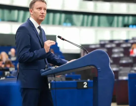 Voturile controversate ale lui Siegfried Mureșan pentru fermieri, copii și femei