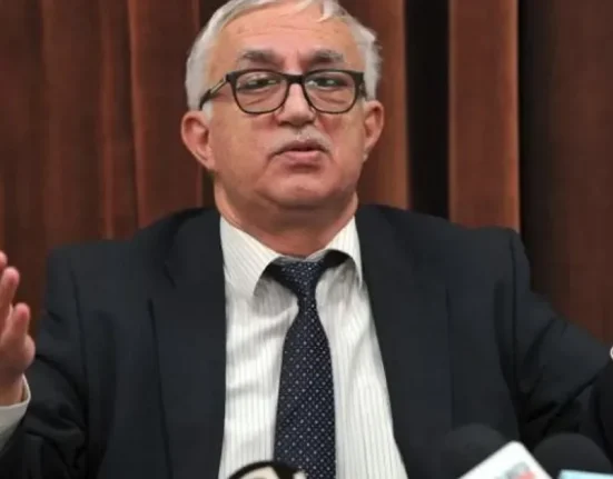 Zegrean, despre absența lui Bolojan și Tănăsescu de la comisie: „Își asumă riscul”