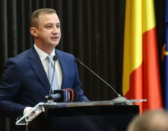 Alfred Simonis: Sute de localități, blocate dacă nu primesc bani de la Guvern