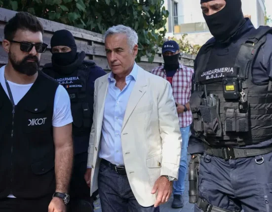 Călin Georgescu, din nou în instanță. Azi se decide dacă scapă de arestul preventiv