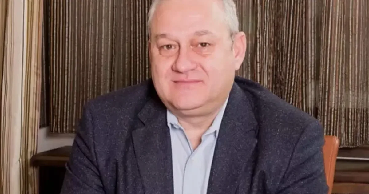 Cine este Florin Burculescu? Legăturile puternice din politică ale Cooperativei „Țara mea” 1 Cine este Florin Burculescu? Legăturile puternice din politică ale Cooperativei „Țara mea”