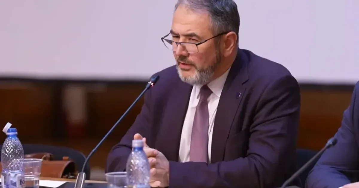 Costreie, despre defectul lui Nicușor Dan: „Zăbovește prea mult asupra deciziilor” 1 Costreie, despre defectul lui Nicușor Dan: „Zăbovește prea mult asupra deciziilor”