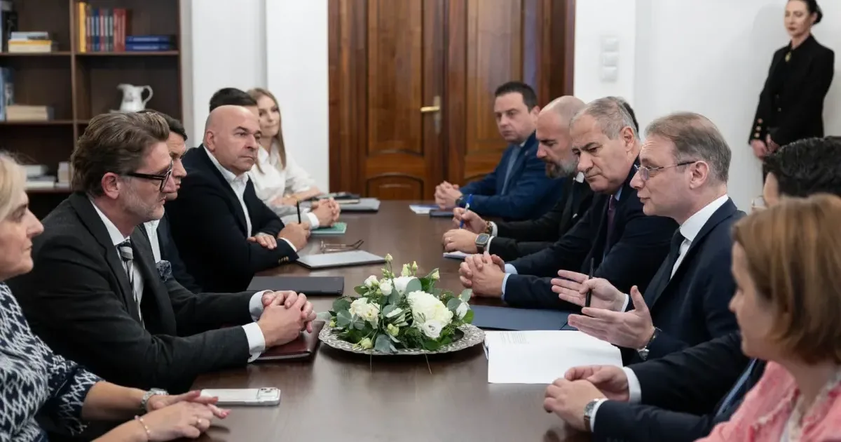 Luca Niculescu: România și Moldova își întăresc colaborarea în apărare în fața Rusiei 1 Luca Niculescu: România și Moldova își întăresc colaborarea în apărare în fața Rusiei