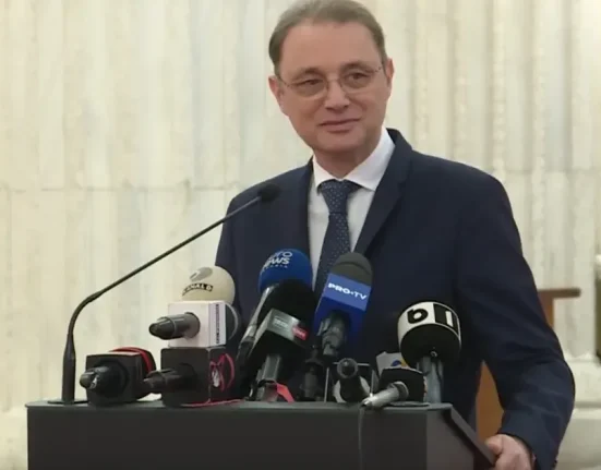 Luca Niculescu: Trei variante de guvern tehnocrat, toate opțiunile pe masă