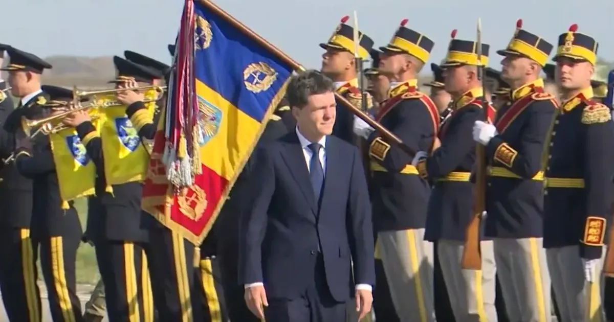 Nicușor Dan, de Ziua Armatei: Vom acționa ferm pentru a descuraja orice amenințare 1 Nicușor Dan, de Ziua Armatei: Vom acționa ferm pentru a descuraja orice amenințare